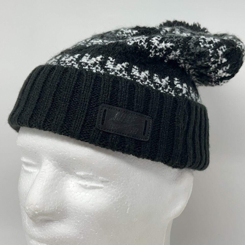 Nike SB Skateboarding Cuffed Pom Pom Beanie Toque Winter Hat Black Fair Isle